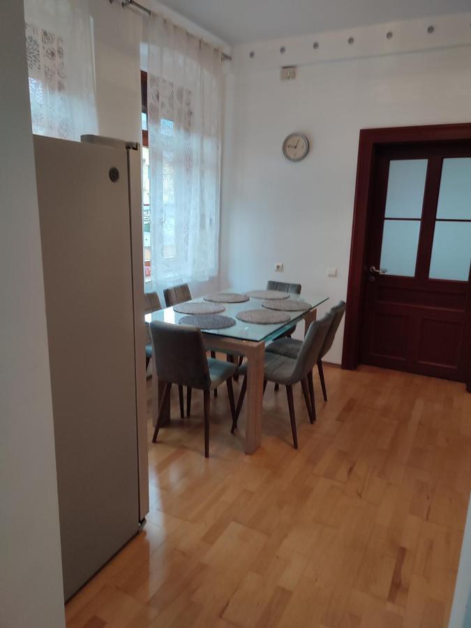 Retro House Mountain View Villa Brasov Bagian luar foto