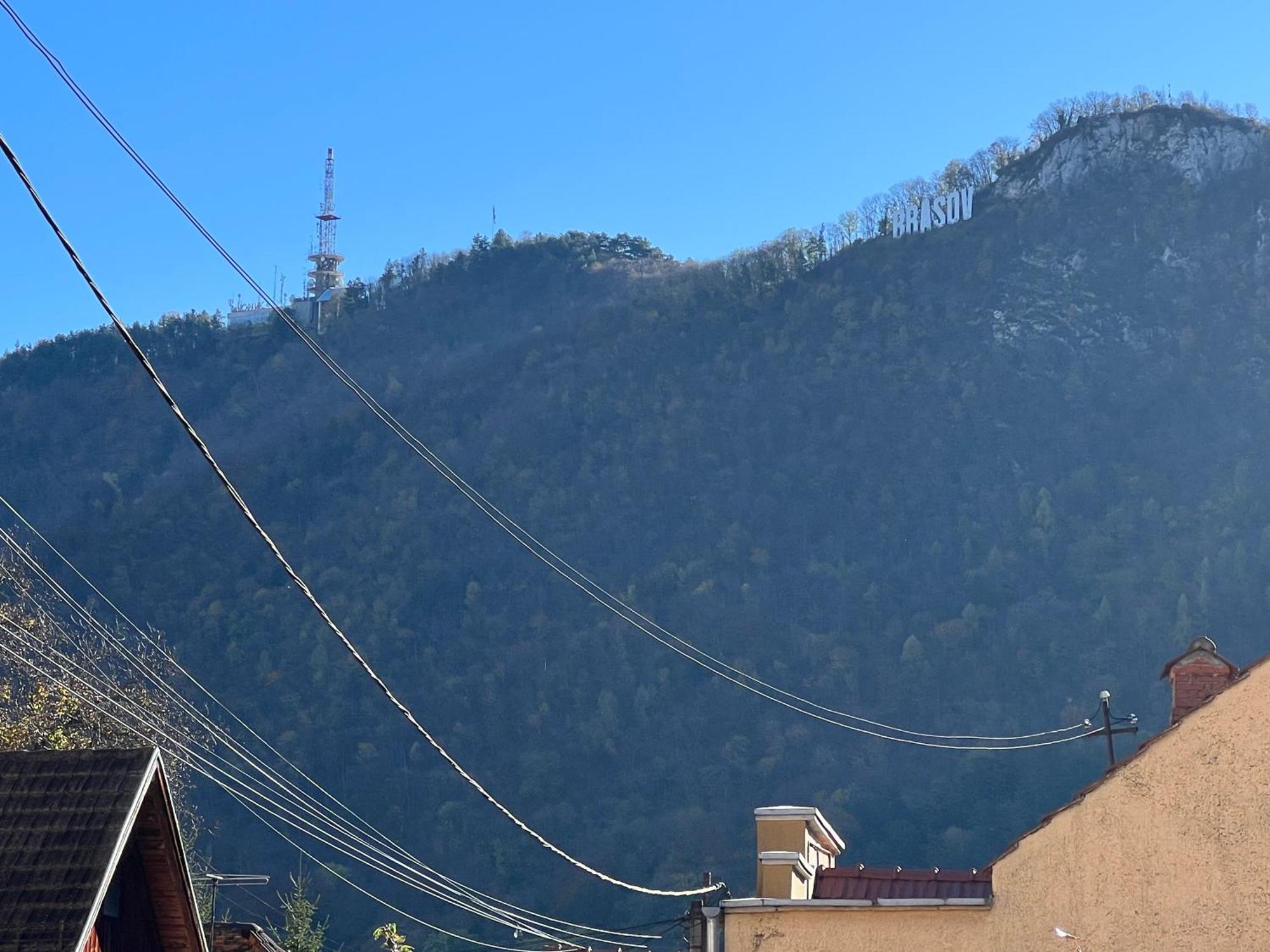 Retro House Mountain View Villa Brasov Bagian luar foto